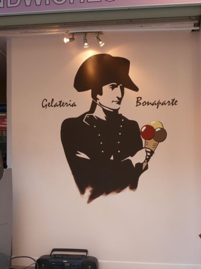 Où on découvre les trois boules de Napoléon...